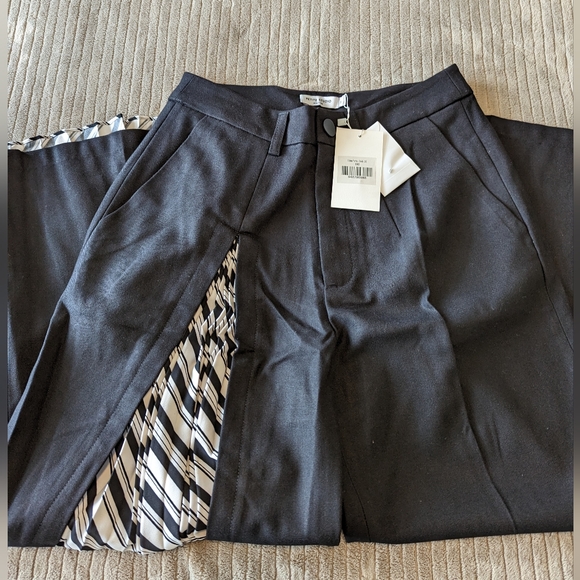 Petite Studio Pleated Straight Leg Pants - Picture 3 of 4